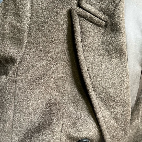 Double breasted wool coat - Picture 3 of 15